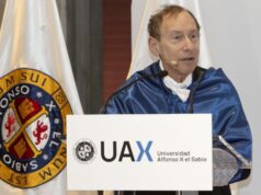 Robert Langer, cofundador de Moderna, honrado por la Universidad Alfonso X el Sabio