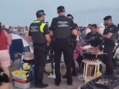 VÍDEO | DIOSITO LINDO NOOOOO! bañistas se sorprenden por no poder hacer barbacoas en La Malvarrosa mientras les multa la policía SE SORPRENDEN POR NO PODER HACER BARBACOAS EN LA PLAYA