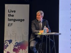 Sin inglés, menos opciones de empleo para los mayores de 40 años