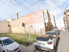 Varios menores caen desde cinco metros al huir por unos tejados en Paterna