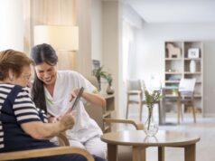 Torrejón de Ardoz refuerza las llamadas periódicas para cuidar a sus mayores