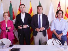 El presidente de la Generalitat, Carlos Mazón, se reúne con el ministro Carlos Cuerpo para discutir la internacionalización económica