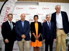 “Vamos para adelante”: Fernando Romay motiva a los mayores de 45 en Ceuta junto a la Cámara de Comercio