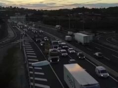 Mañana difícil en Valencia: tráfico denso en la A-3 y la V-30 y retrasos en Cercanías