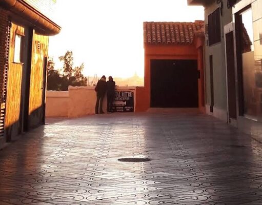 Una vecina de Paterna encuentra casi 1.000 euros en la calle y se los queda por ley