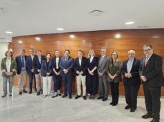 El conseller de Sanidad firma un convenio pionero para fomentar la investigación en salud cerebral