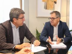 El presidente de la Generalitat se reúne con el alcalde de Agost sobre la construcción de viviendas de protección pública