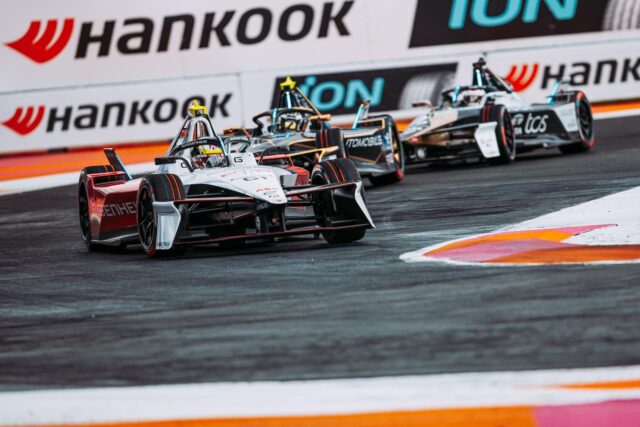 La_Formula_E_se_prepara_para_su_temporada_2025-2026_en_el_Circuit_Ricardo_Tormo.jpg