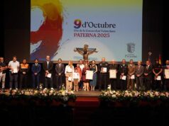 Paterna rinde homenaje a la solidaridad de sus ciudadanos en un emotivo acto por el 9 de Octubre