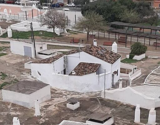 Paterna inicia el desahucio de pisos públicos tomados por okupas