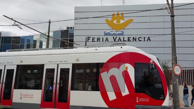 Metrovalencia implementa servicios especiales de tranvía para el Flesh and Blood World Tour 2025 en Feria Valencia
