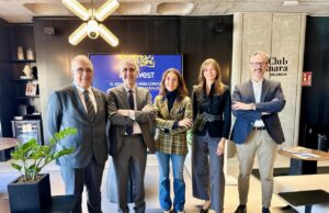 Ruth Merino subraya la fortaleza del sector asegurador y plantea los retos del próximo Forinvest