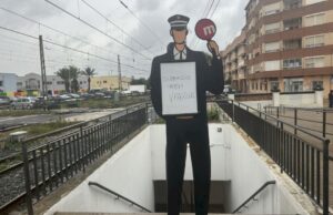 Una mujer muere arrollada por el metro entre Paterna y Les Carolines