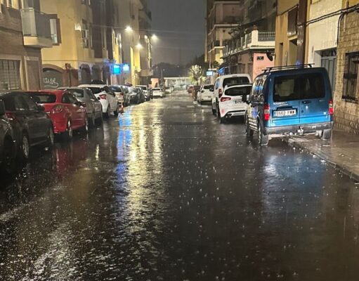 La Canyada se harta: el agua sigue anegando calles tras cada tormenta