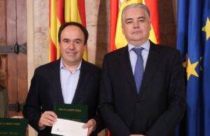 El Presidente de la Generalitat recibe la memoria de la Fiscalía de 2024