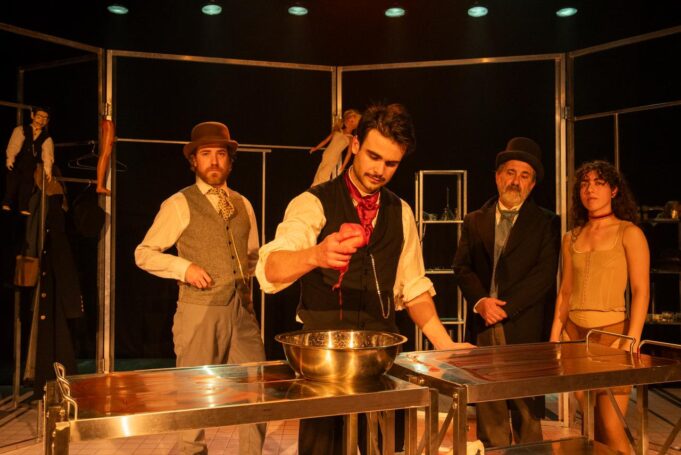 El Teatre Arniches presenta un fin de semana repleto de obras de compañías valencianas