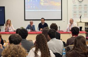 El alcalde de Paterna resalta el emprendimiento como clave para el futuro durante las III Jornadas del IES Henri Matisse