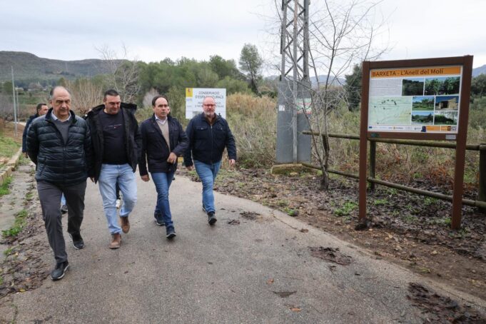 Juanfran Pérez Llorca Visita Barxeta para Evaluar los Daños Causados por el Temporal de Lluvias
