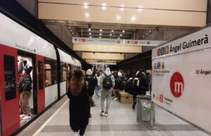 La Generalitat Valenciana refuerza el transporte público en Navidad con servicios especiales para Nochevieja