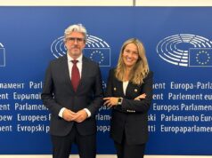 La Generalitat de Valencia expresa su inquietud a la Unión Europea sobre los recortes de derechos de emisión que afectan al sector cerámico