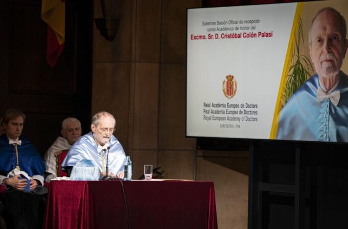 Cristóbal Colón ingresa como académico de honor en la Real Academia Europea de Doctores