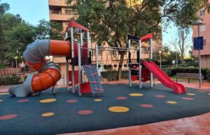 Paterna renueva los parques de la calle Alcora y Almassora para el disfrute infantil