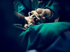 Olympia Quirónsalud avanza en cirugía ambulatoria con su primera prótesis de hombro