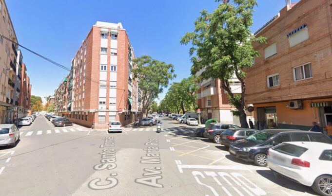 Un operario muere colocando iluminación fallera en Burjassot