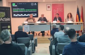 La Generalitat destaca la fortaleza industrial de la Vall d’Albaida y el papel del asociacionismo local en la captación de talento