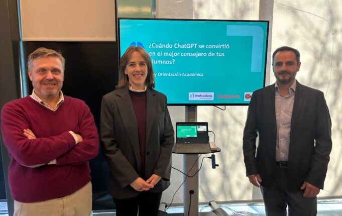 Fernando Pavón advierte que la IA no sustituye al orientador académico