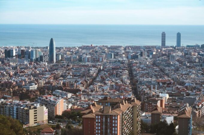 Cataluña consolida su liderazgo en empleo tecnológico gracias al sector salud en 2025