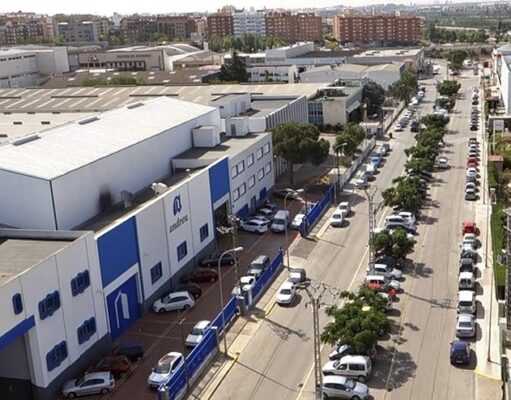 Encuentran un cadáver sin piernas en el polígono industrial de Paterna: “Podría haberse quedado dormido”