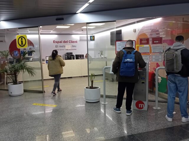 Mas_de_235.000_visitas_presenciales_en_los_Centros_de_Atencion_al_Cliente_de_Metrovalencia_durante_2025.jpg