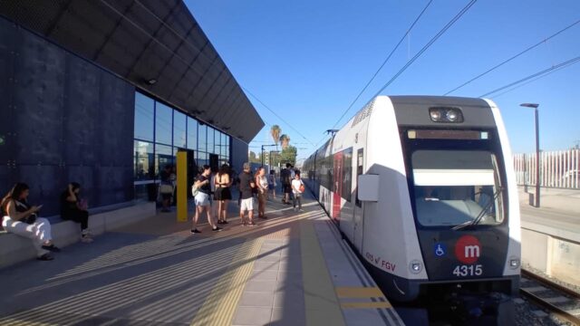 Metrovalencia_facilita_el_acceso_rapido_al_centro_de_Valencia_durante_las_Fallas_2026.jpg