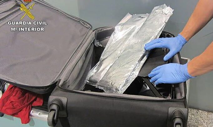 Madre e hija, juntas hasta el final: detenidas en Manises con cocaína