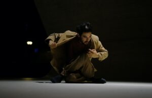 El festival Dansa València concluye con una reflexión de Mal Pelo en el Teatre Principal