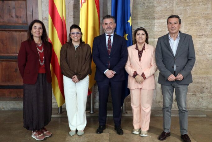 La Generalitat Valenciana se reúne con la vicepresidenta de Ecuador para compartir avances en salud pública