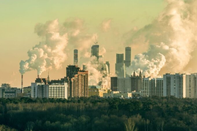 La contaminación del aire entre los mayores riesgos ambientales según la OMS