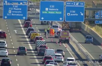 Un accidente colapsa la V-31 en Sedaví en el acceso a Valencia