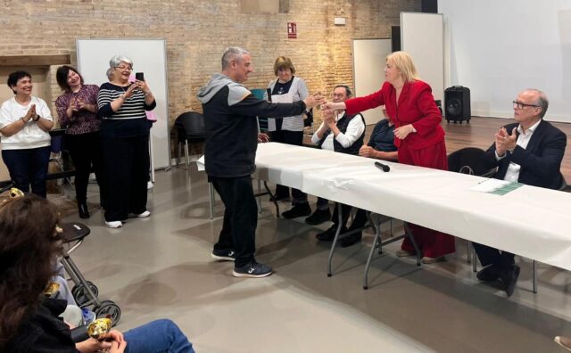 El_IVASS_y_el_Centro_de_Mayores_de_Marxalenes_Inauguran_un_Programa_Inclusivo_de_Ocio_Intergeneracional.jpg