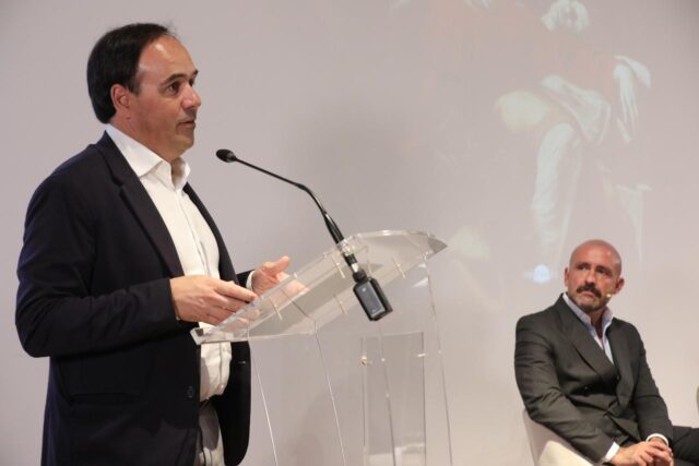 El_president_Perez_Llorca_destaca_la_defensa_del_arte_con_la_presentacion_del_libro_‘El_Evangelio_segun_Caravaggio.jpg