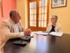 La delegada del Consell en Alicante refuerza la colaboración con los alcaldes de Torremanzanas y Aigües