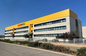 Ahorramas roza los 300 supermercados y supera los 14.200 empleados en 2025