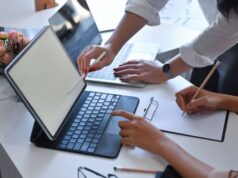 El ecosistema de inteligencia artificial empresarial evoluciona hacia estructuras híbridas