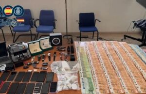Caen en Paterna tres hombres que robaban catalizadores de coches