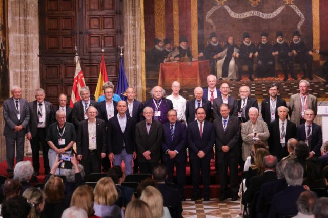El_Consell_se_compromete_a_potenciar_la_IDi_en_la_Comunitat_Valenciana.jpg
