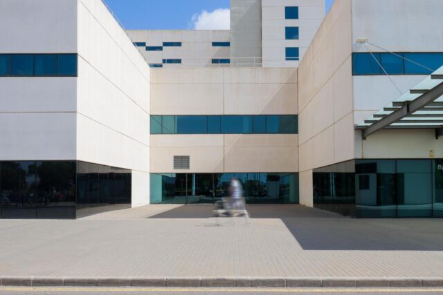 El_Hospital_La_Fe_de_Valencia_prepara_la_construccion_de_una_nueva_Unidad_de_Aislamiento_y_Tratamiento_de_Alto_Nivel.jpg
