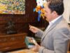 Juanfran Pérez Llorca recibe el tradicional ‘pomell’ del Corpus en Valencia
