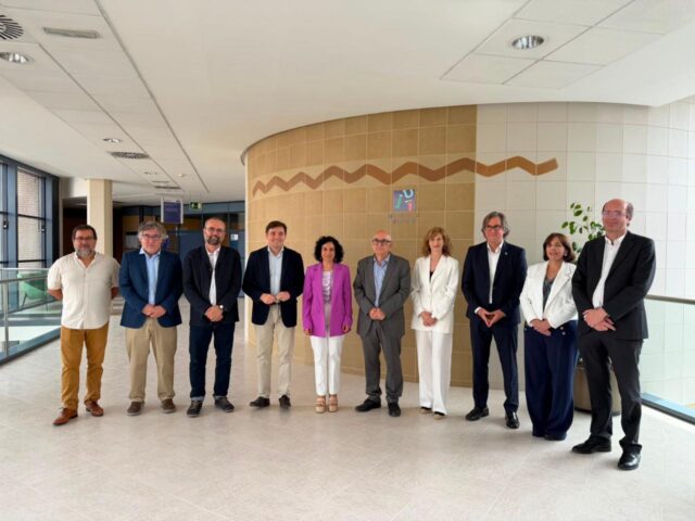 La_Generalitat_impulsa_politicas_sociales_eficaces_a_traves_de_la_colaboracion_con_universidades.jpg