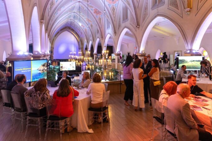 Marián Cano promueve la Comunitat Valenciana en Montreal ante expertos en turismo de lujo